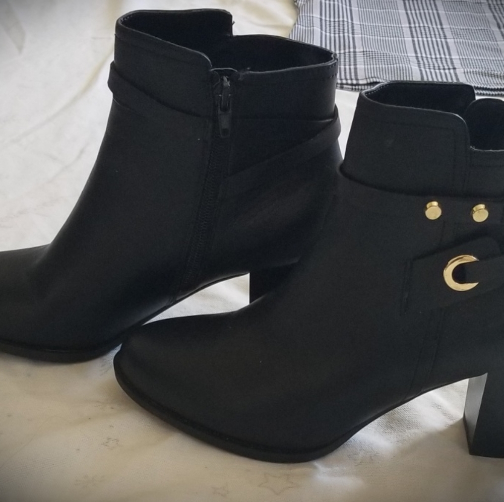 Liz Claiborne  high heel black ankle boots with buckle